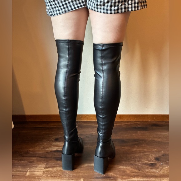 Steve Madden Tanzee Black Over-the-Knee Boots (Size:9) - Picture 4 of 16